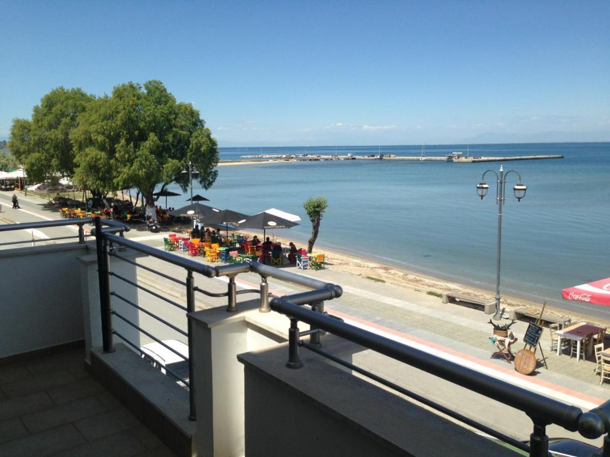 Sea And Sun Luxury Apartment Néoi Epivátai Extérieur photo