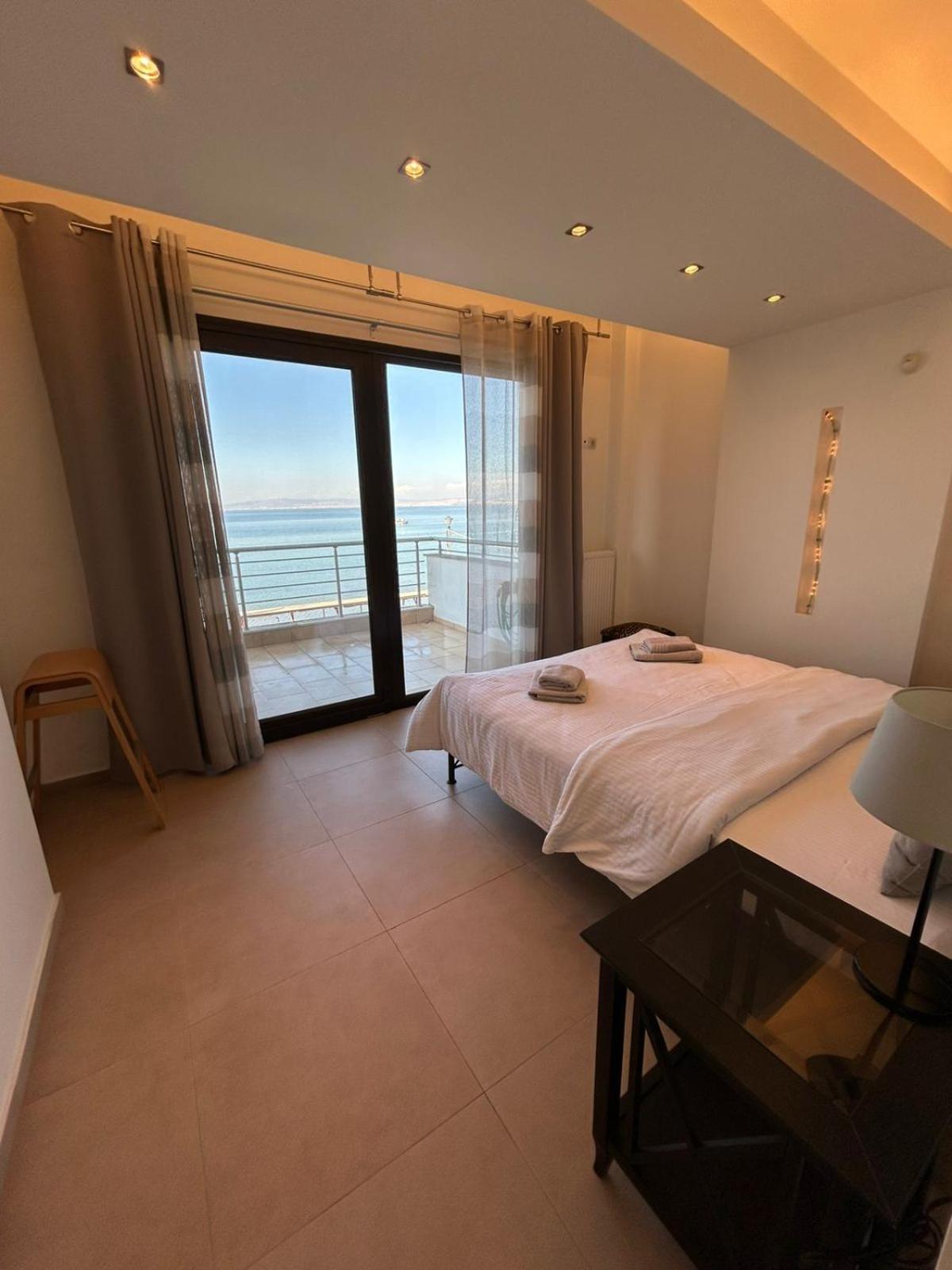 Sea And Sun Luxury Apartment Néoi Epivátai Extérieur photo