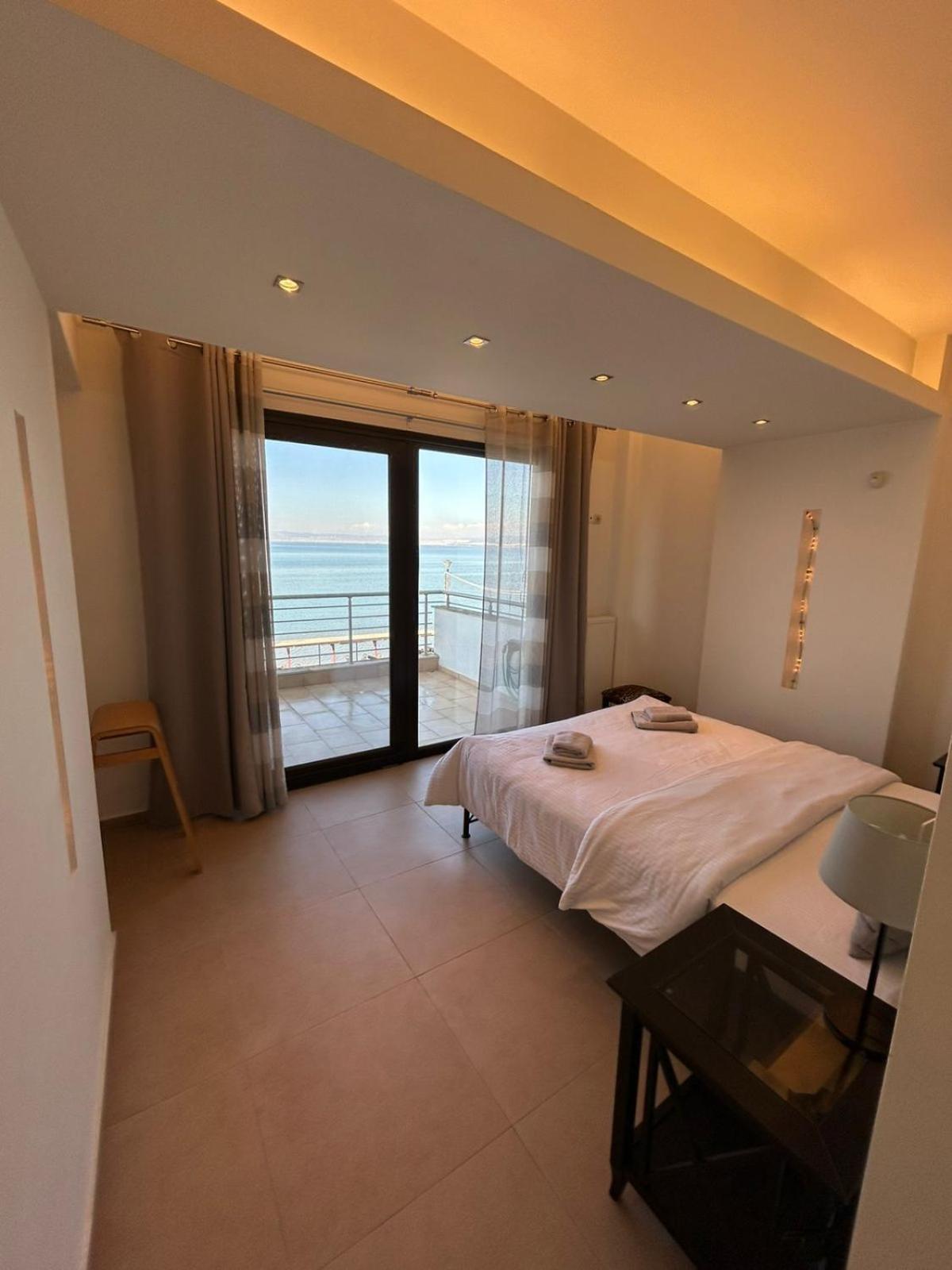 Sea And Sun Luxury Apartment Néoi Epivátai Extérieur photo