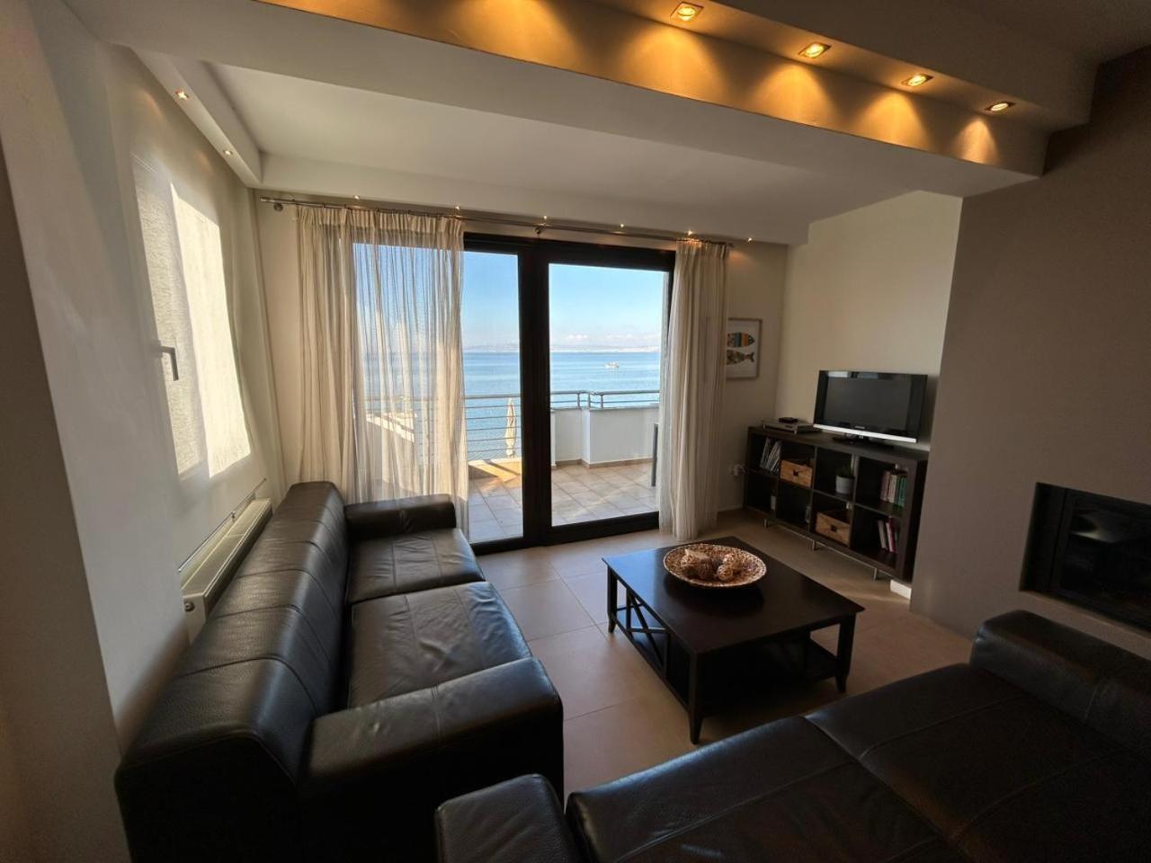 Sea And Sun Luxury Apartment Néoi Epivátai Extérieur photo