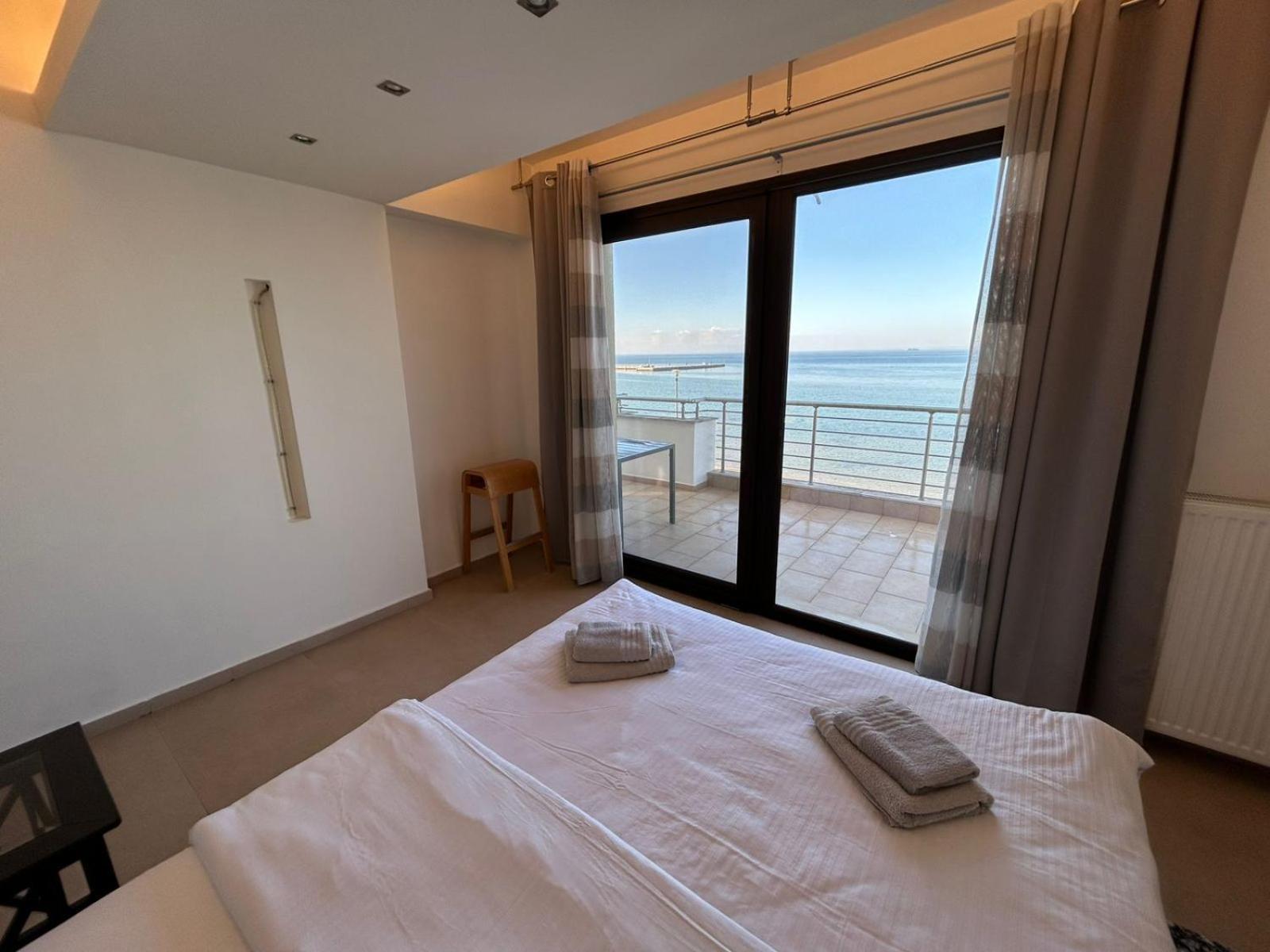Sea And Sun Luxury Apartment Néoi Epivátai Extérieur photo
